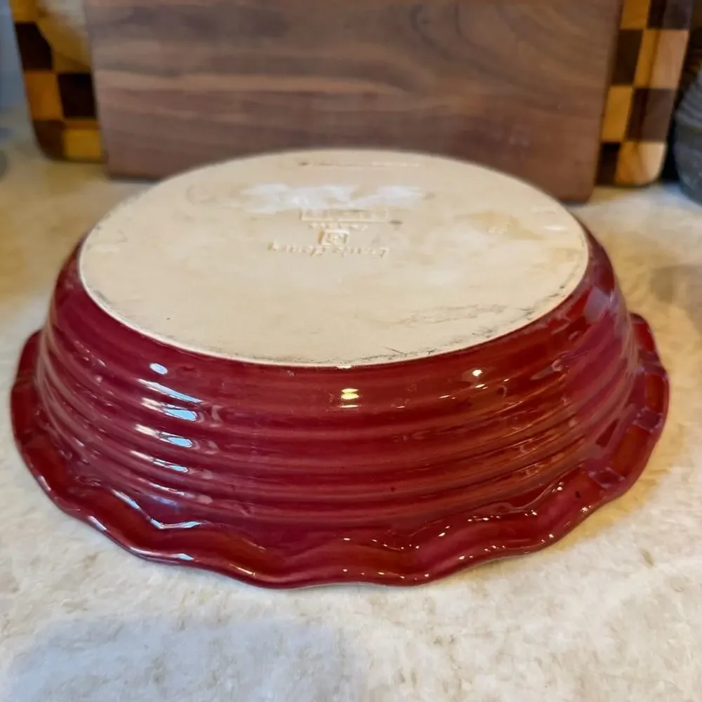 Emile Henry France stoneware ruffled pie dish